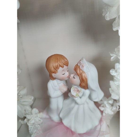 Vintage Martha’s Porcelain Bride & Groom Flower Arch Wedding Cake Topper… - Picture 10 of 10